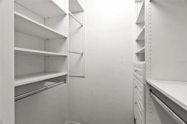 $2,925 | 4830 Sky Blue Drive, Lutz, FL 33558