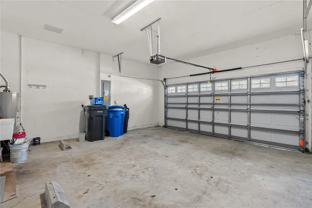 $2,925 | 4830 Sky Blue Drive, Lutz, FL 33558