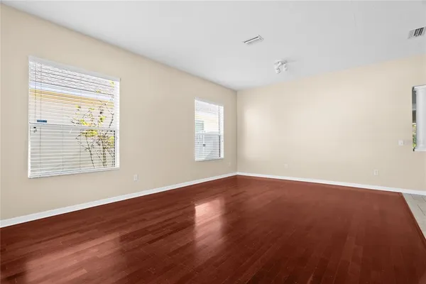 $2,850 | 4830 Sky Blue Drive, Lutz, FL 33558