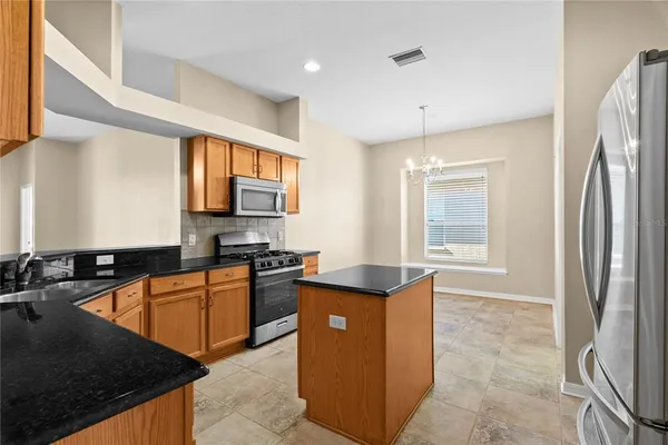 $2,850 | 4830 Sky Blue Drive, Lutz, FL 33558