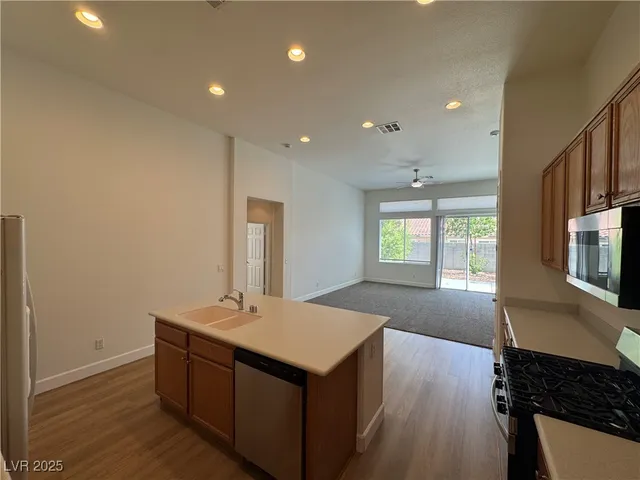 $2,495 | 5812 Coleman Street, North Las Vegas, NV 89031