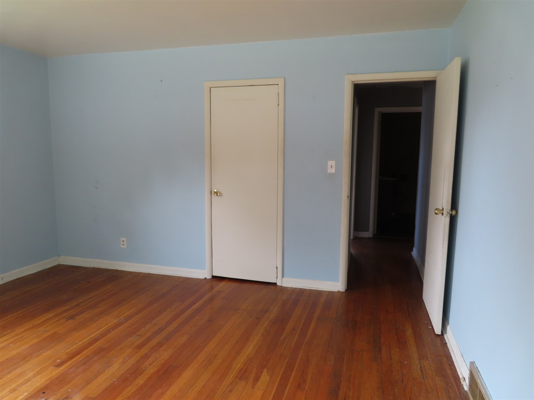 74 East Spring Street Peru, IN 46970 - Photo 5 of 16 Gallery Image 5