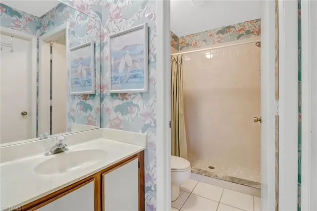 $2,250 | 1406 Churchill Circle, Unit P203, Naples, FL 34116