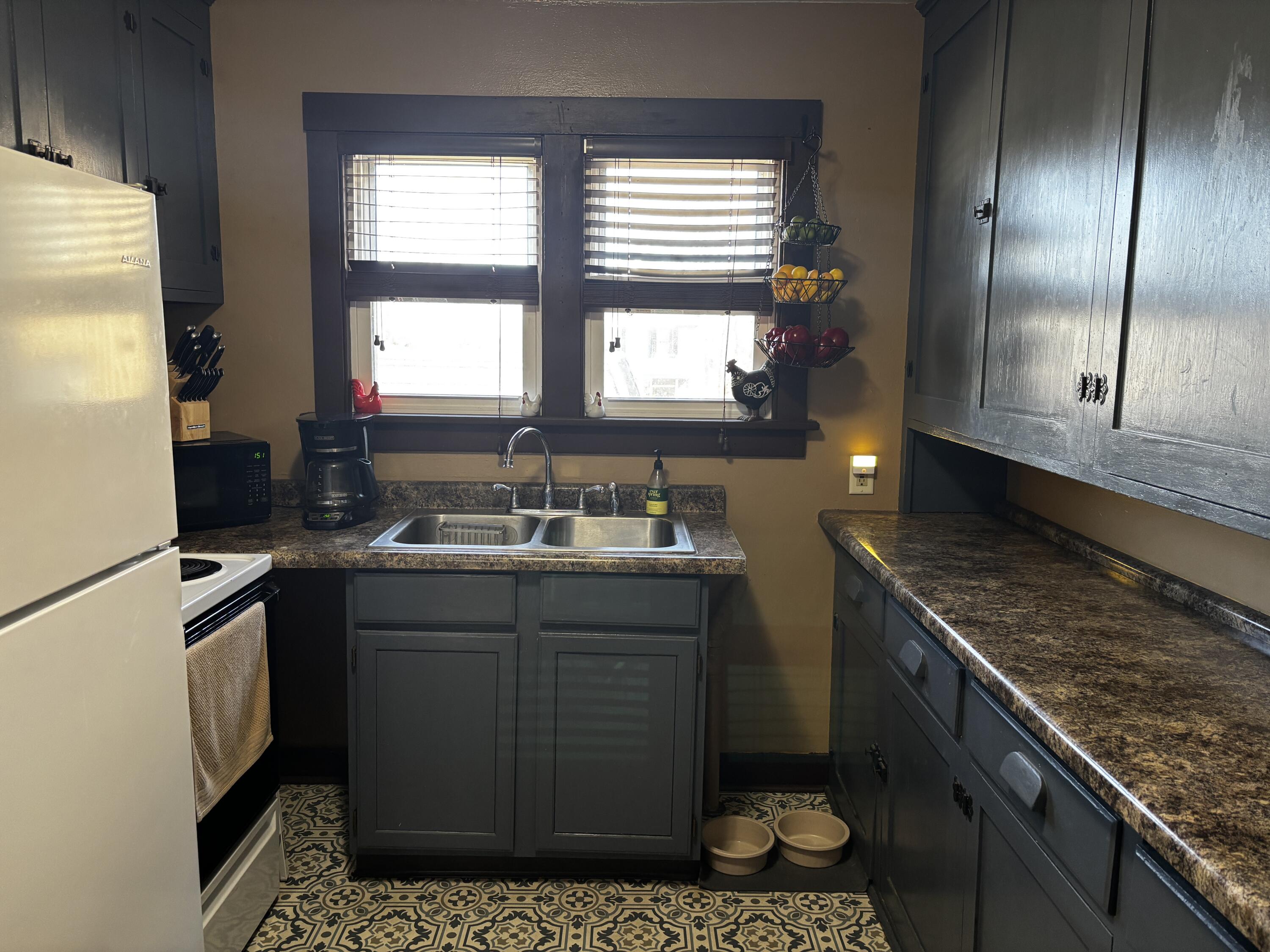 409 O'Connell Street Watertown, WI 53094 - Photo 11 of 40 Kitchen