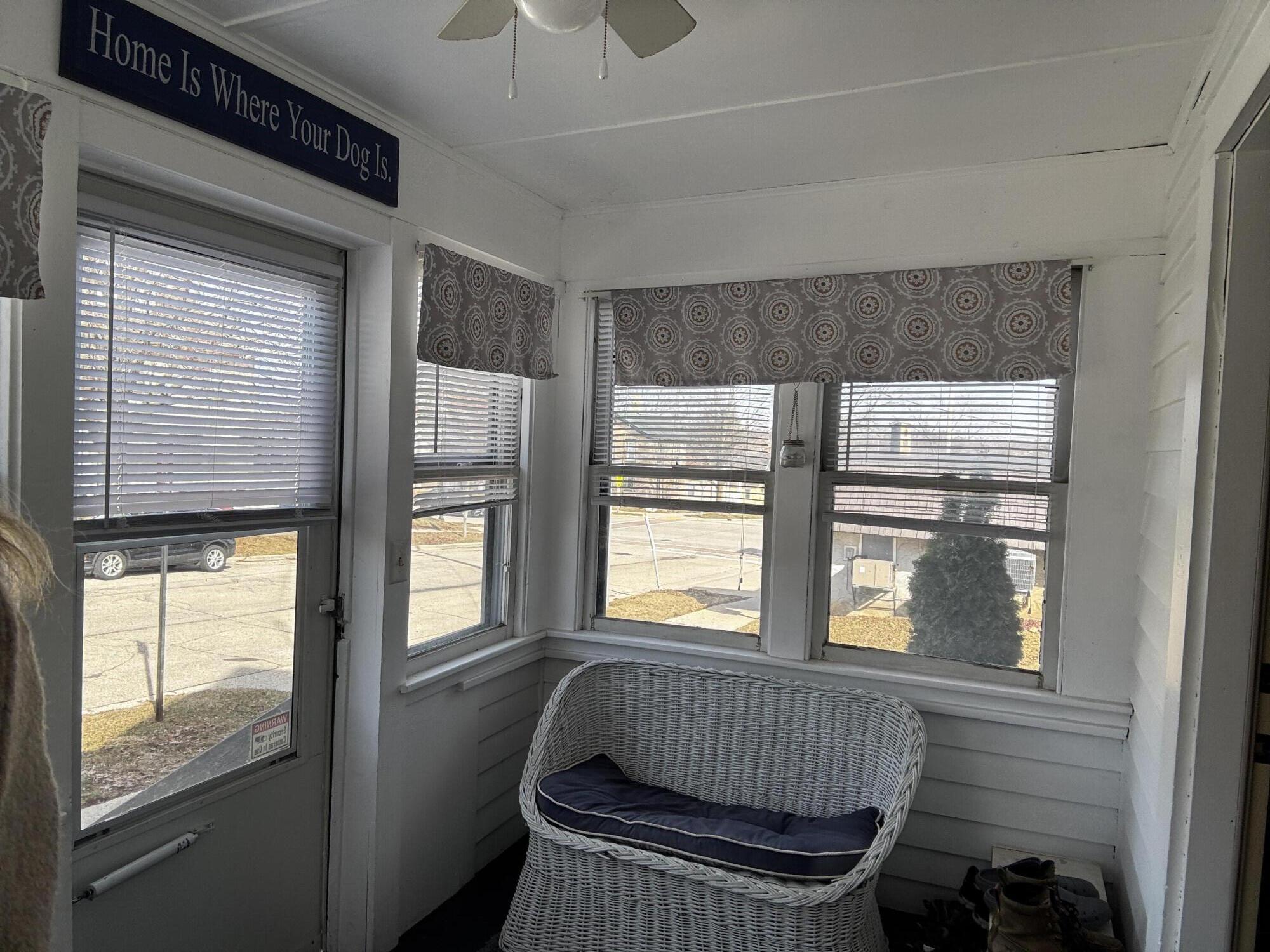 409 O'Connell Street Watertown, WI 53094 - Photo 25 of 40 Enclosed Front Porch