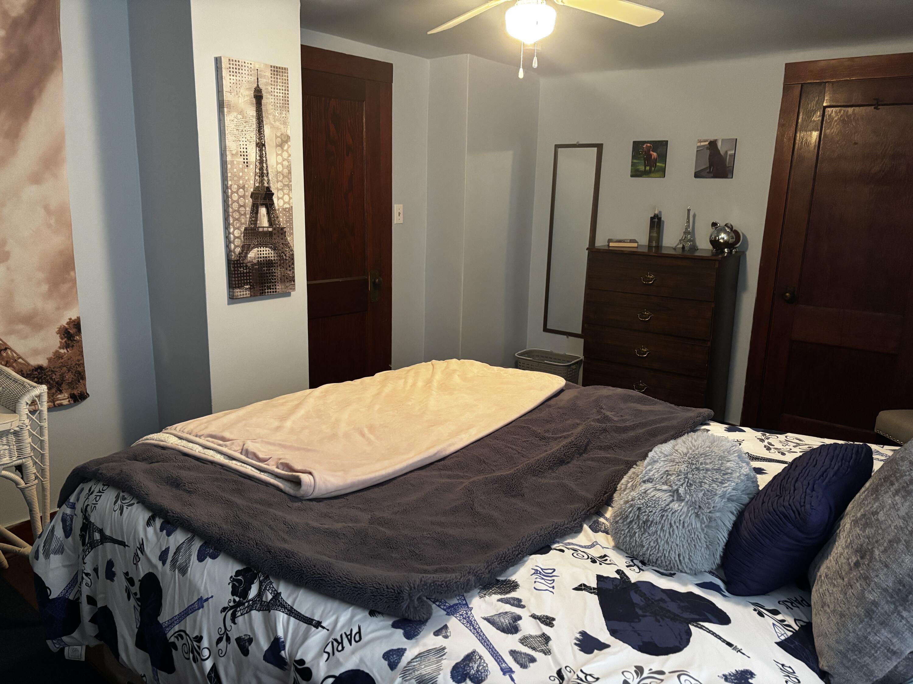 409 O'Connell Street Watertown, WI 53094 - Photo 33 of 40 Upper Bedroom