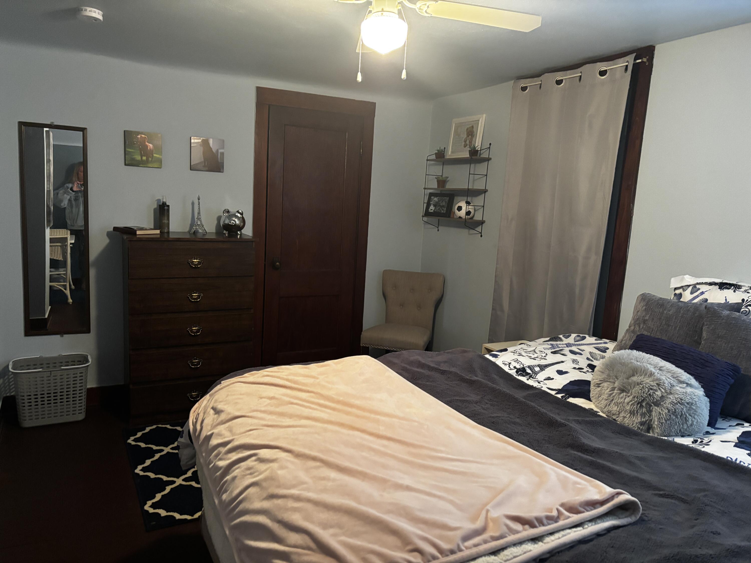 409 O'Connell Street Watertown, WI 53094 - Photo 34 of 40 Upper Bedroom