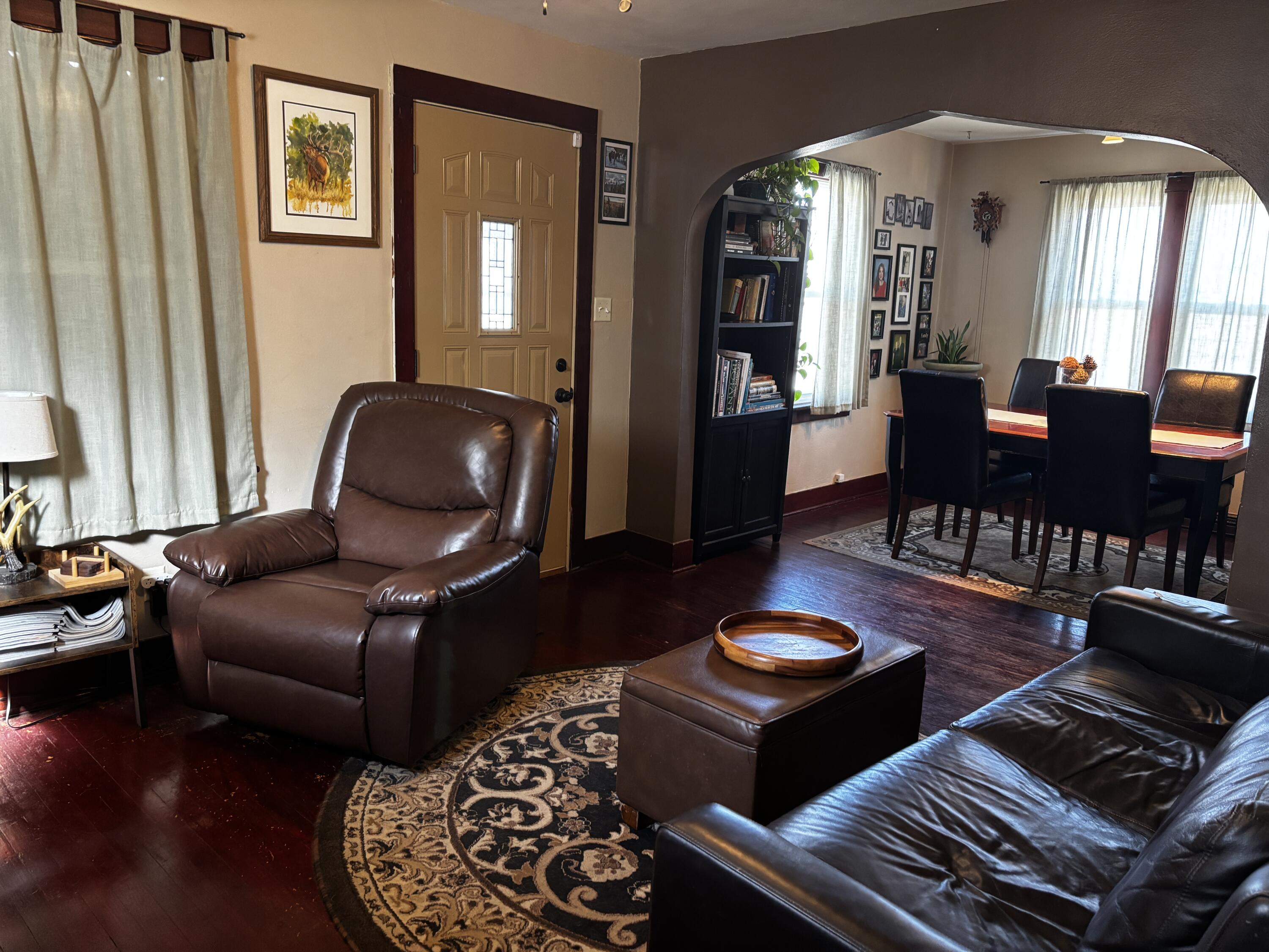 409 O'Connell Street Watertown, WI 53094 - Photo 10 of 40 Living Rm view to Dining Rm