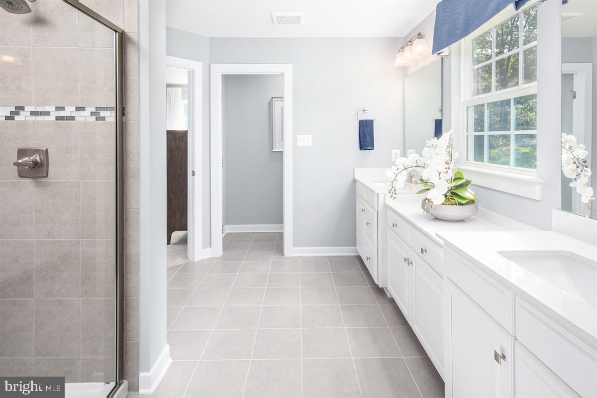 4404 Grandview Road Hanover, PA 17331 - Photo 10 of 16 Gallery Image 10