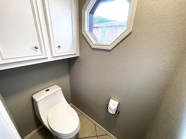 $1,800 | 6328 10th Street, Lubbock, TX 79416