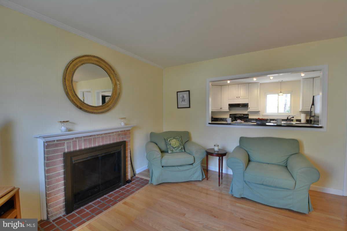 4703 Twinbrook Road Fairfax, VA 22032 - Photo 11 of 30 Family Room