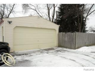2340 Melvin Avenue Rochester, MI 48307 - Photo 22 of 22 GarageMelvin.jpeg