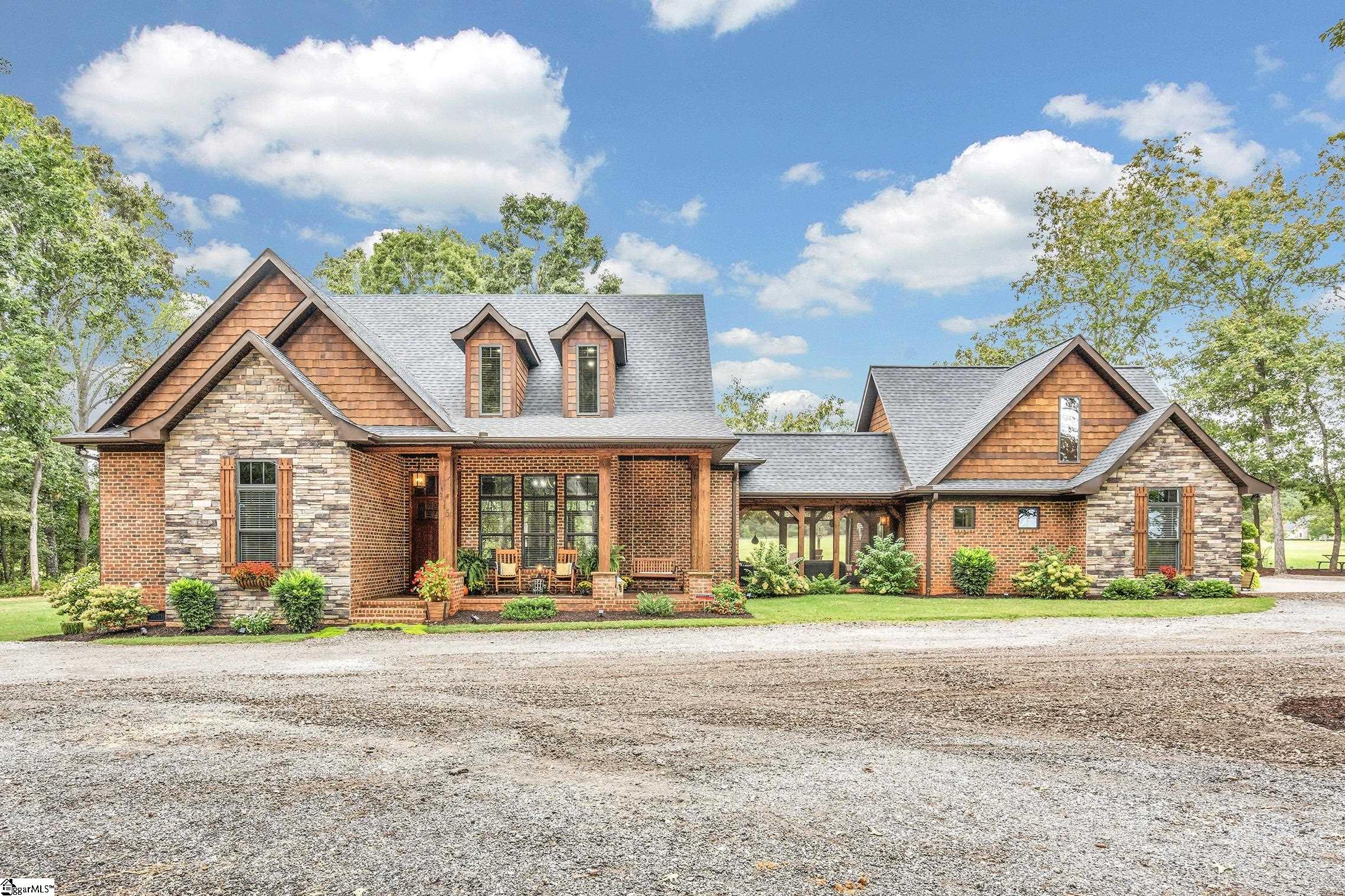 315 Spring Valley Road Inman, SC 29349 - Photo 1 of 36