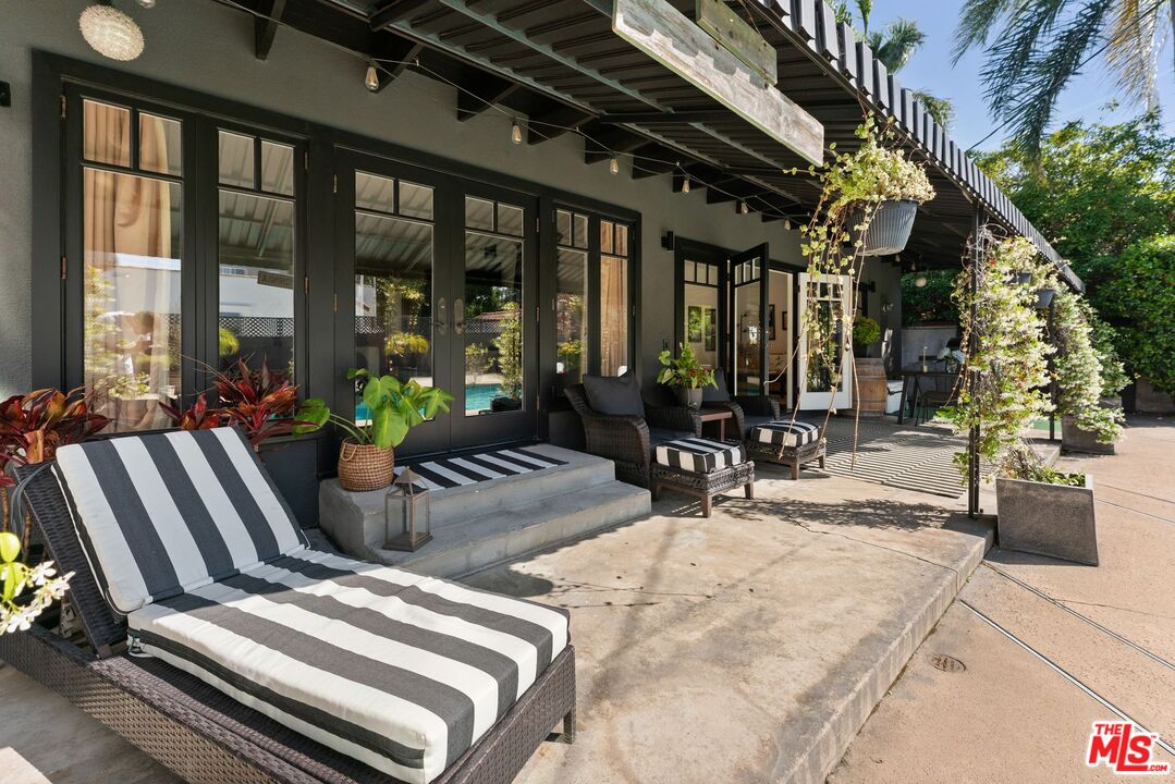 1903 Preuss Road Los Angeles, CA 90034 - Photo 36 of 44 Gallery Image 36