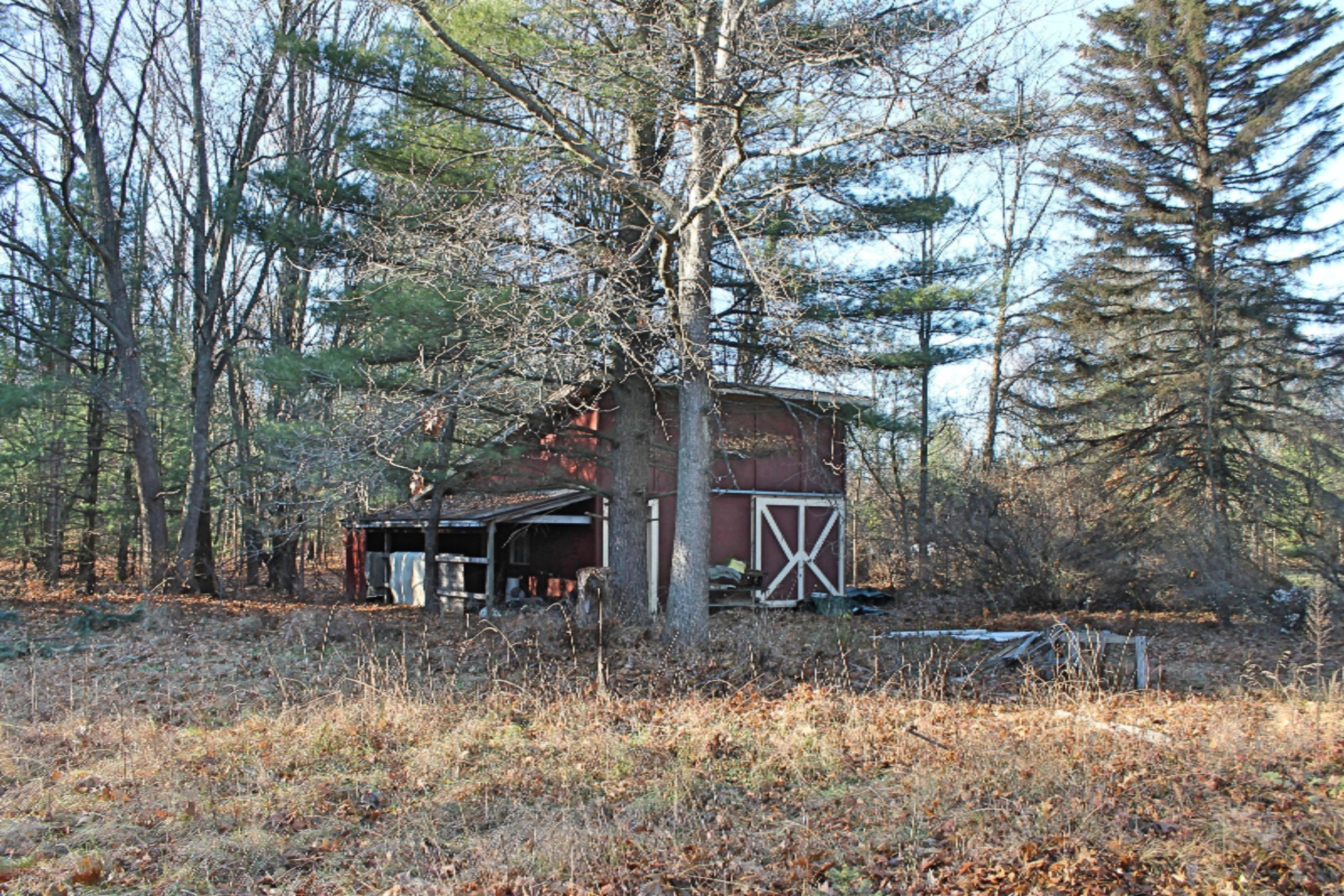 1535 Horton Road Muskegon, MI 49445 - Photo 7 of 19 barn