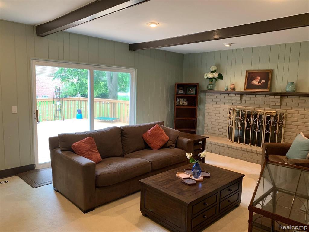 35033 Old Timber Road Farmington Hills, MI 48331 - Photo 15 of 44