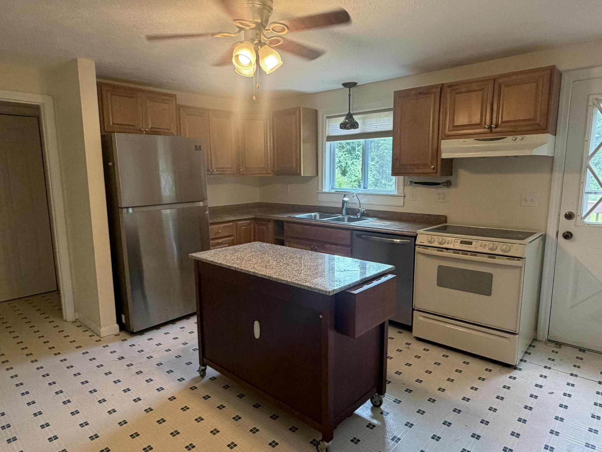 26 Twist Hill Road, Unit D Dunbarton, NH 03046 - Photo 4 of 17