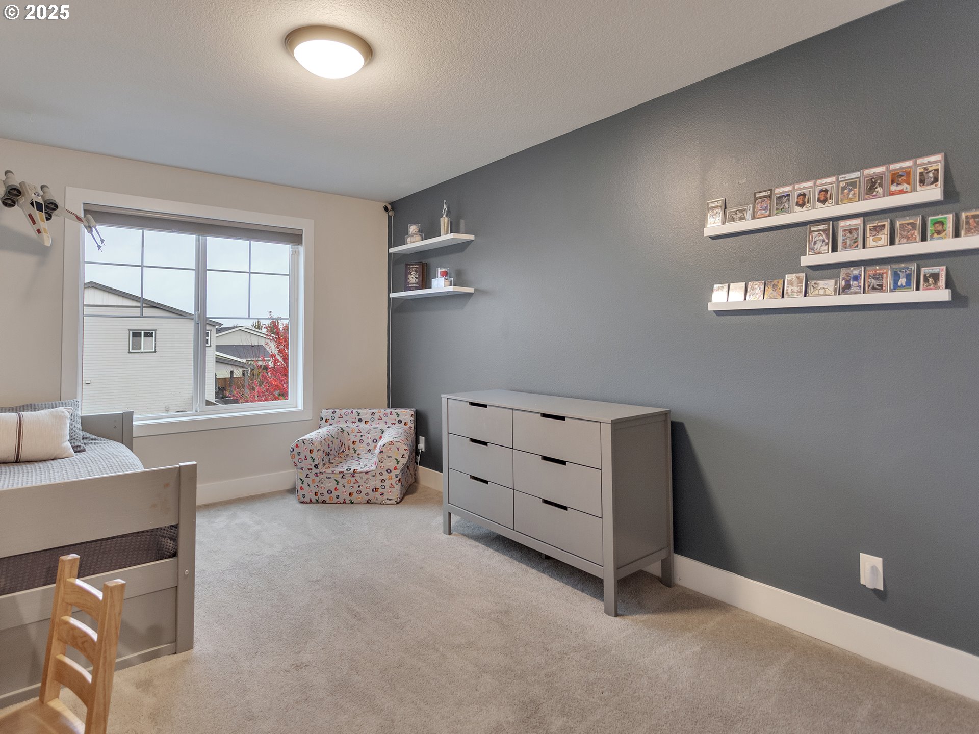 2918 Juniper Drive Newberg, OR 97132 - Photo 28 of 42 a bedroom with a bed and a window