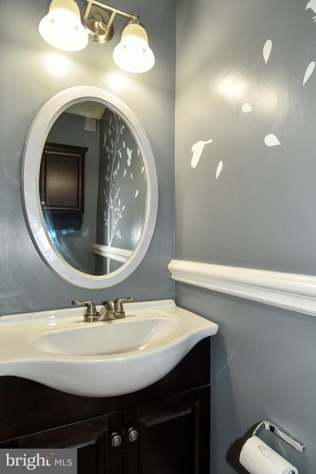 8317 Windfall Road Springfield, VA 22153 - Photo 13 of 35