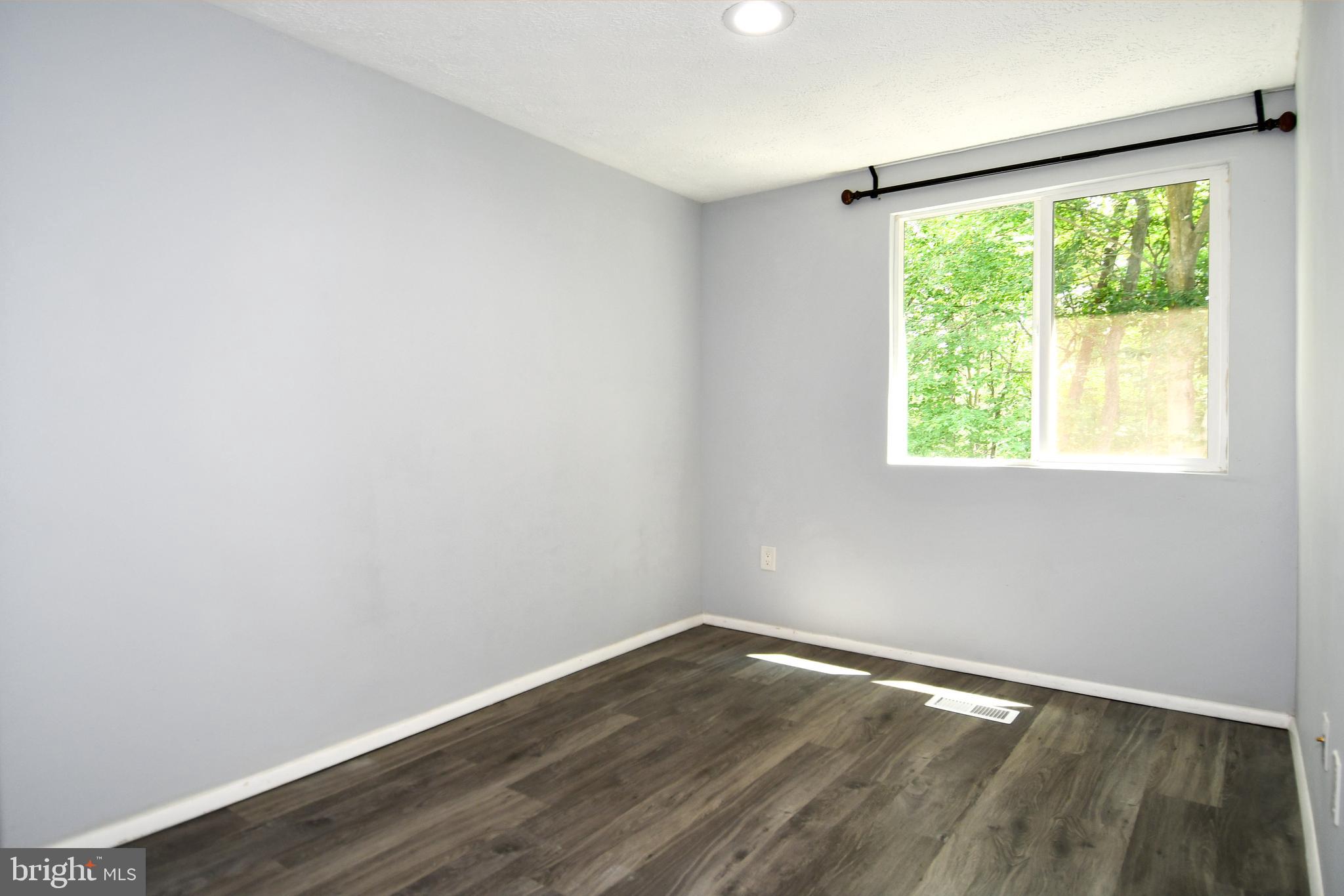 8317 Windfall Road Springfield, VA 22153 - Photo 22 of 35