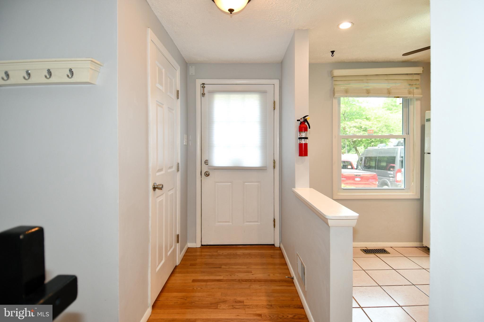 8317 Windfall Road Springfield, VA 22153 - Photo 3 of 35