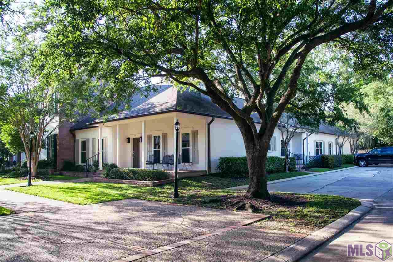 22 Jamestowne Court Baton Rouge, LA 70809 - Photo 2 of 17 Front Elevation & Side