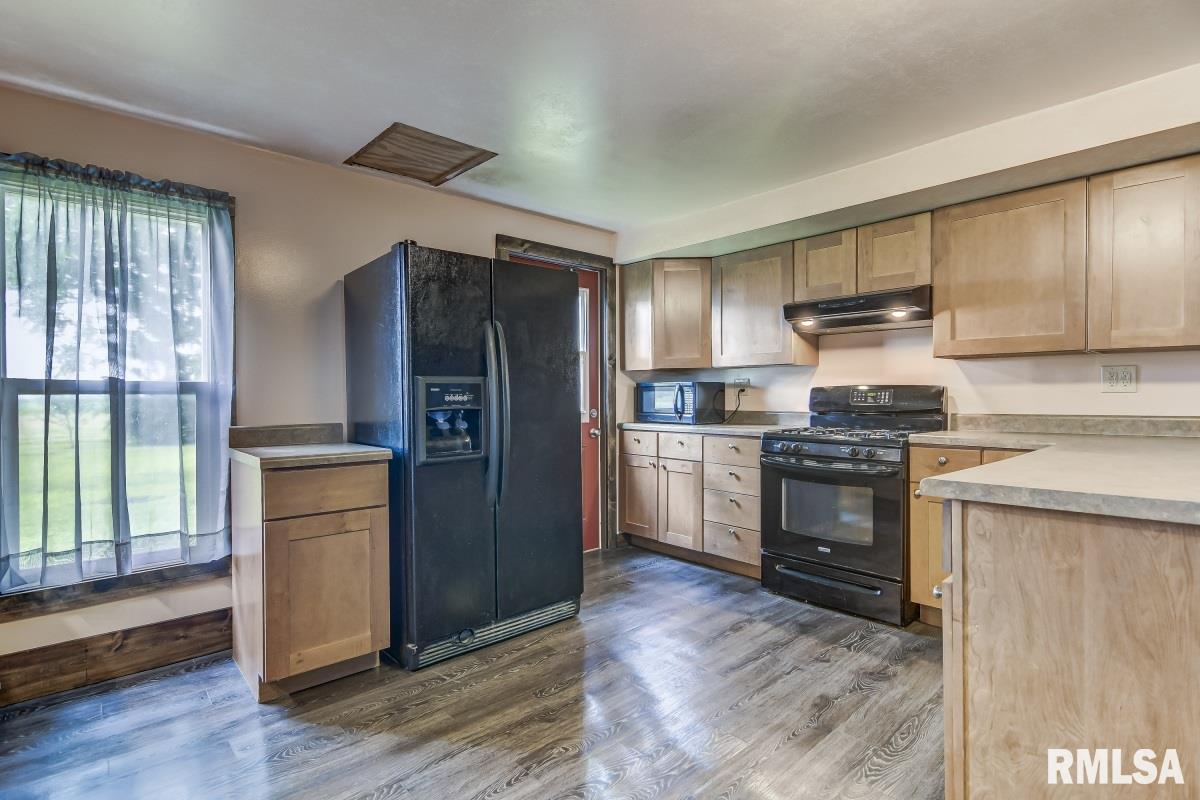 11200 Knoles Road Petersburg, IL 62675 - Photo 12 of 38 Gallery Image 12