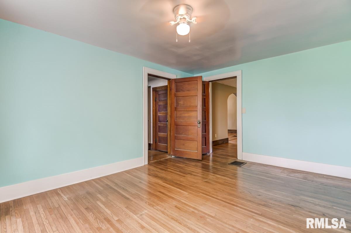 11200 Knoles Road Petersburg, IL 62675 - Photo 26 of 38 Gallery Image 26
