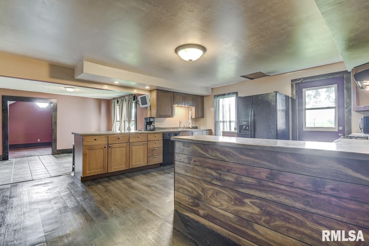 11200 Knoles Road Petersburg, IL 62675 - Photo 10 of 38 Gallery Image 10