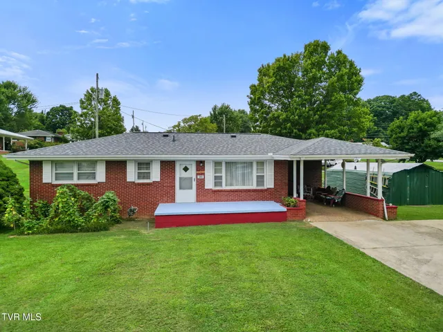 $259,900 | 390 Main Street, Mosheim, TN 37818