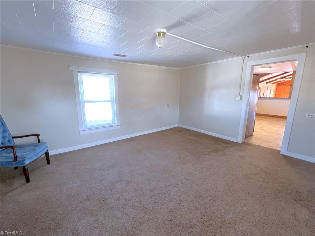 7155 Dennis Road Walnut Cove, NC 27052 - Photo 15 of 35 Living room
