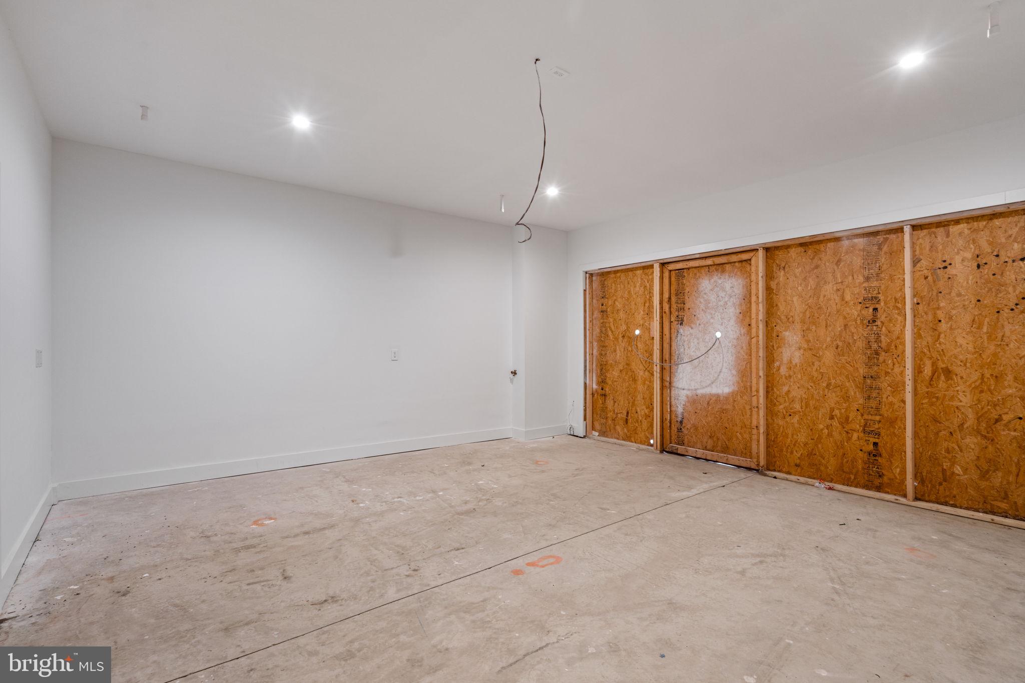 249 Philip Way Philadelphia, PA 19106 - Photo 59 of 61 a view of an empty room with a window