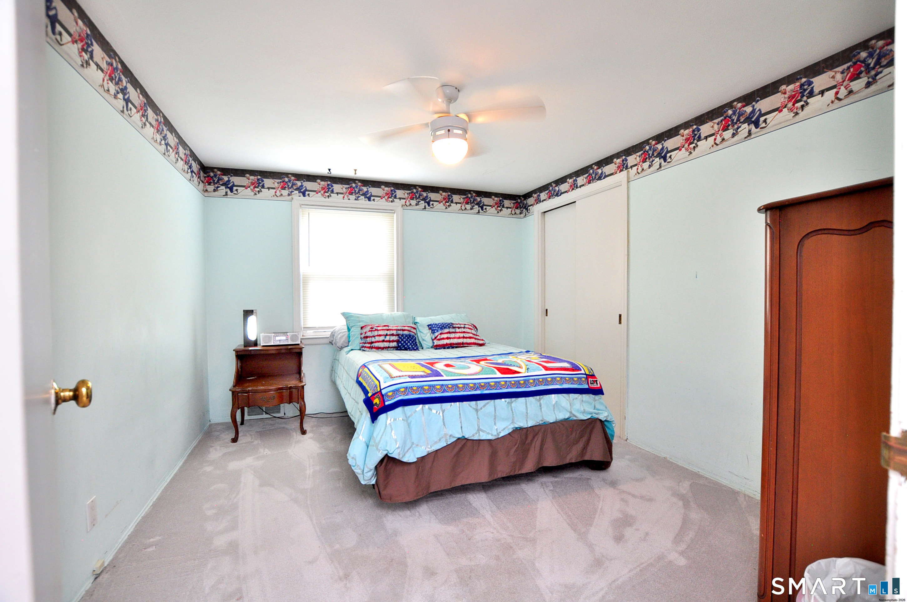16 Miamis Road West Hartford, CT 06117 - Photo 24 of 39 Spacious bedroom with double width closet
