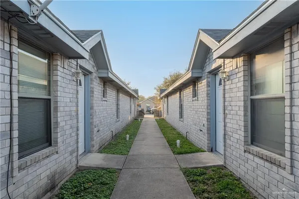 a view of a pathway of a house