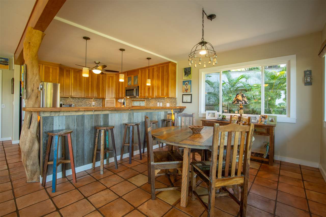 475 Haumana Road Haiku, HI 96708 - Photo 7 of 30 a view of a dining room with furniture window and outside view