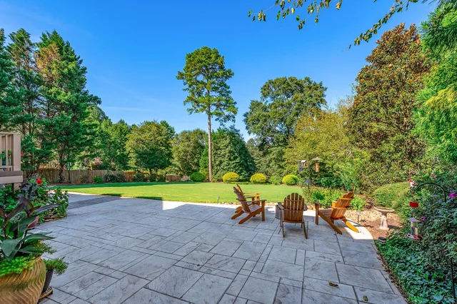 $950,000 | 104 Walnut Creek Way, Greenville, SC 29611