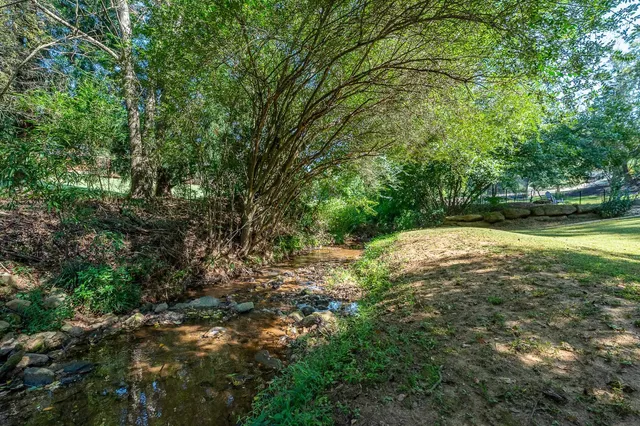 $950,000 | 104 Walnut Creek Way, Greenville, SC 29611