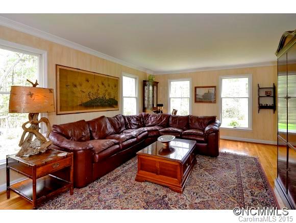 381 Racquet Club Road Asheville, NC 28803 - Photo 5 of 24 Gallery Image 5