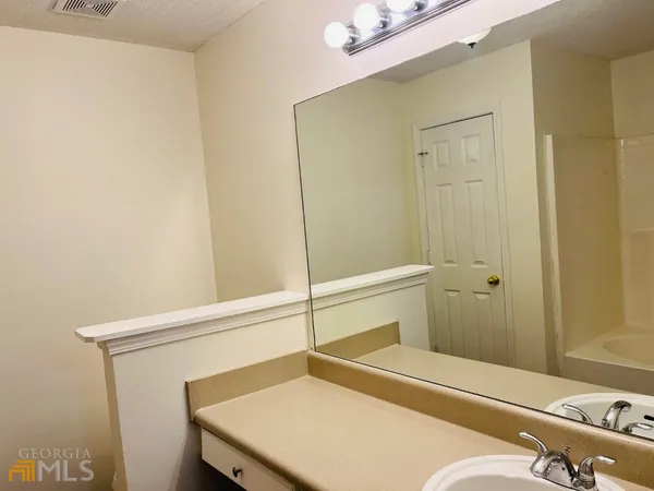 $1,625 | 4037 Ravenwood Court, Union City, GA 30291