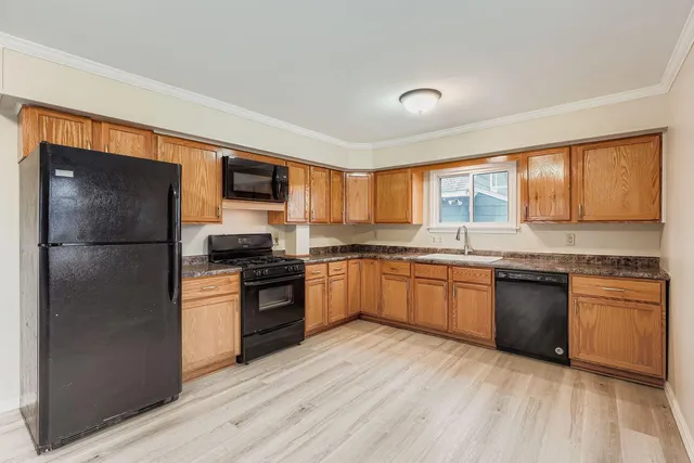 $249,900 | 475 Lawson Avenue West, St. Paul, MN 55117