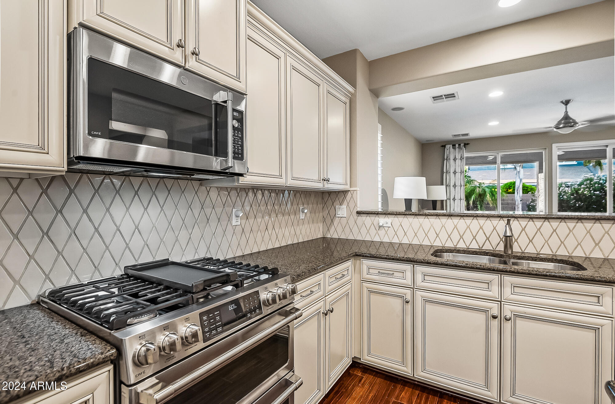 3561 East Weather Vane Road Gilbert, AZ 85296 - Photo 13 of 62 Stainless appliances