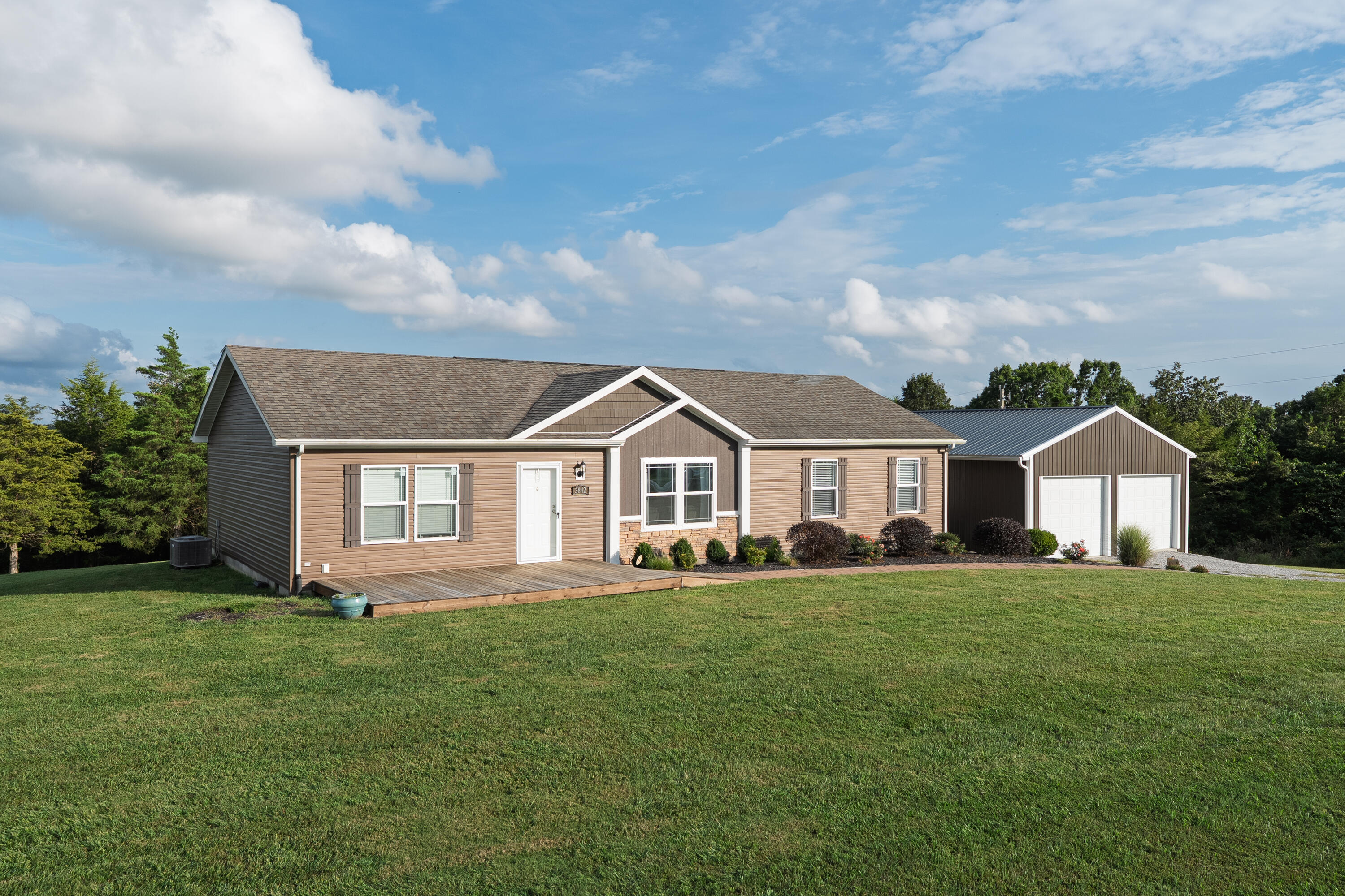 3842 Hogg Ridge Road Williamstown, KY 41097 - Photo 2 of 56 Hogg3842-3
