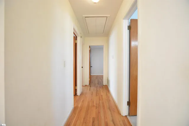 $220,000 | 106 Lawnview Court, Greenville, SC 29617