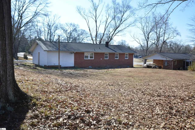 $220,000 | 106 Lawnview Court, Greenville, SC 29617