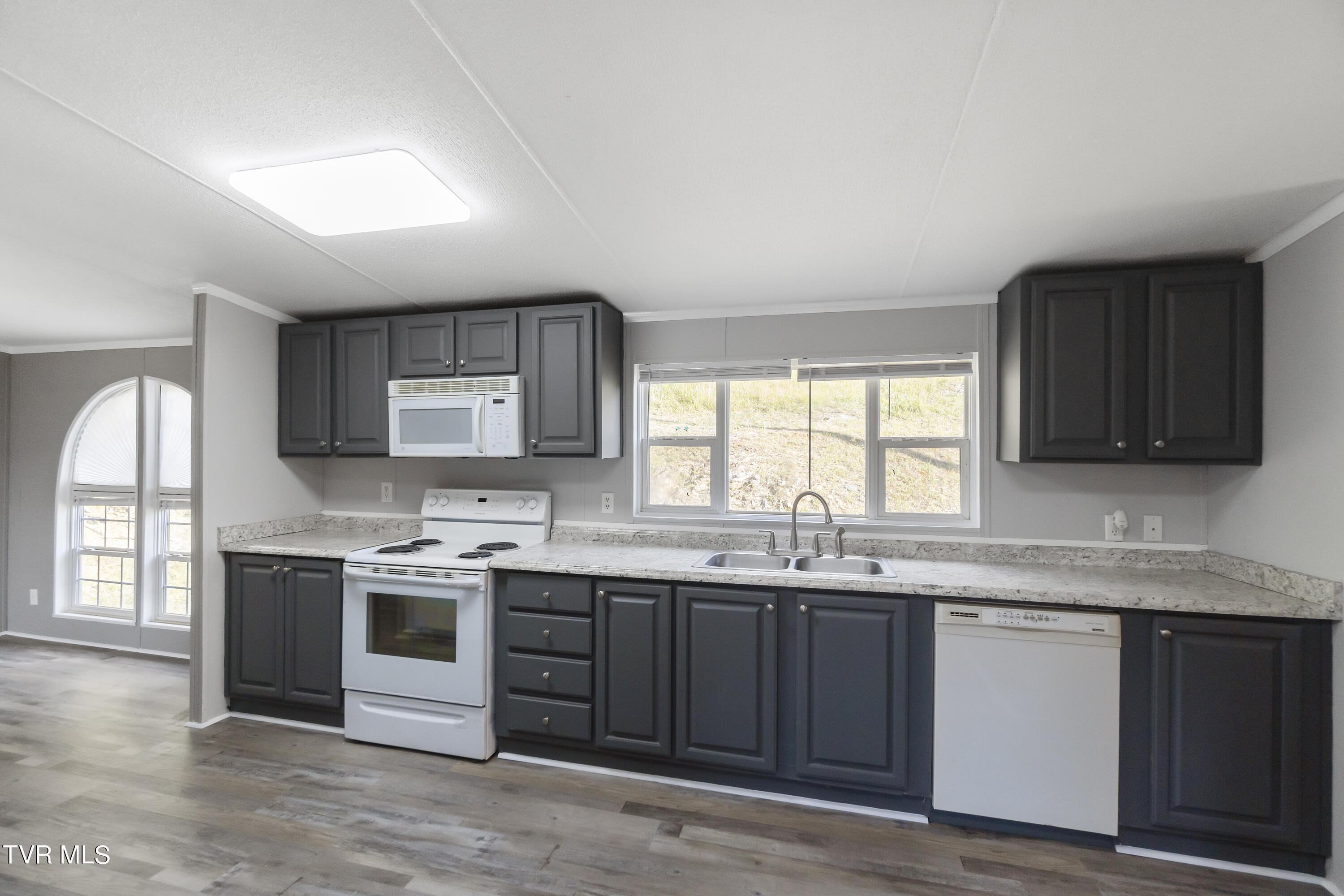 790 West Pines Road Afton, TN 37616 - Photo 20 of 58 12