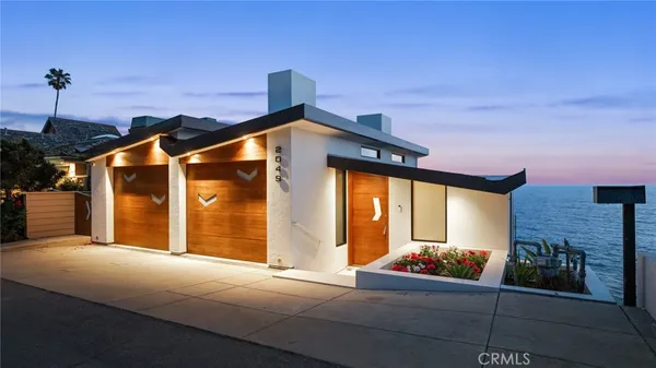 $12,900,000 | 2049 Ocean Way, Laguna Beach, CA 92651