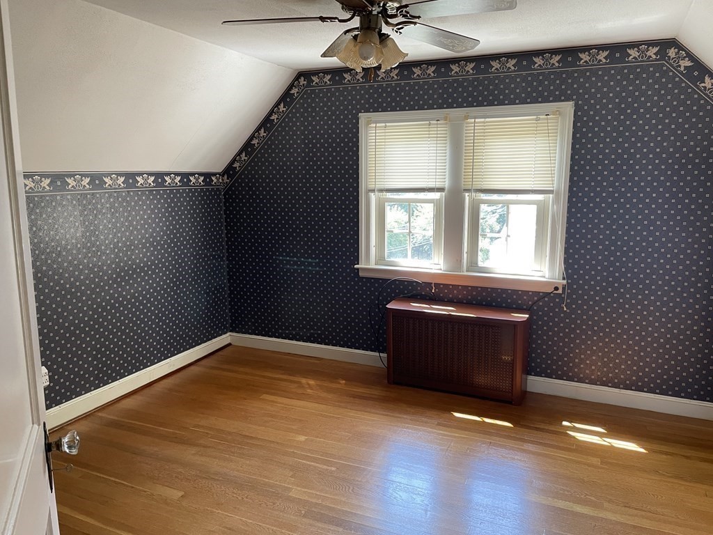 28 Harwich Street Worcester, MA 01607 - Photo 7 of 29 Gallery Image 7