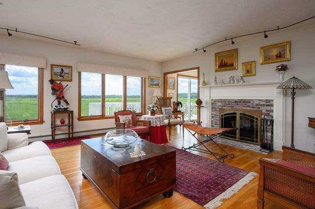 $1,875,000 | 55 Hilliards Hayway, West Barnstable, MA 02668