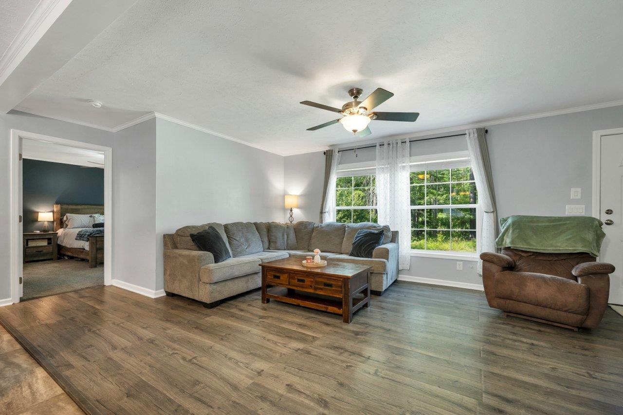 954 Ten Rod Road Farmington, NH 03835 - Photo 18 of 32
