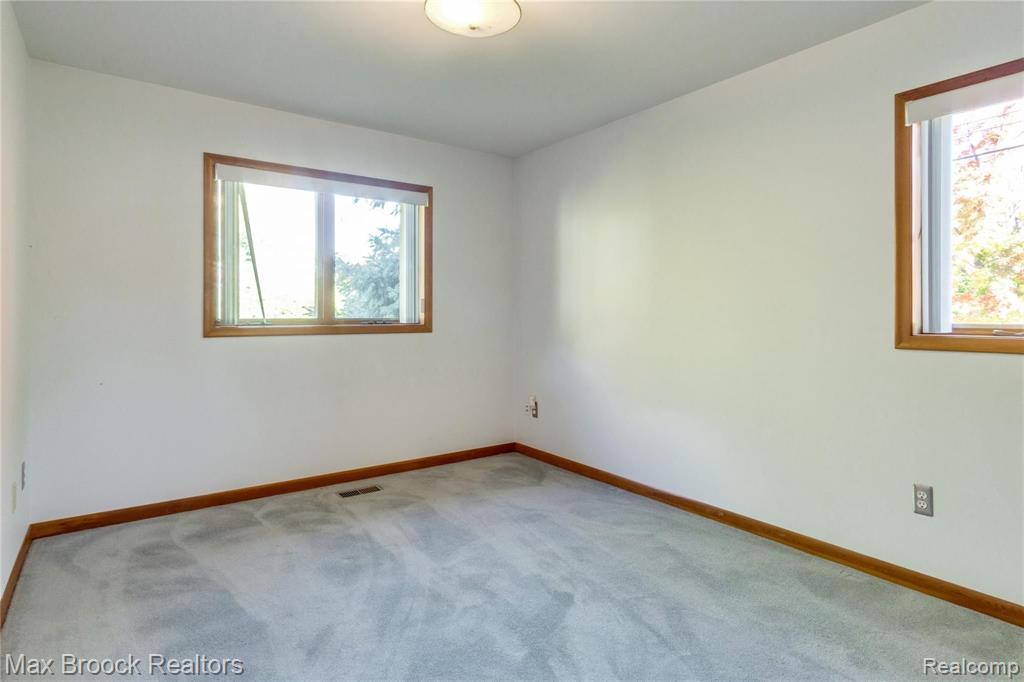 919 Spring Street Howell, MI 48843 - Photo 24 of 43